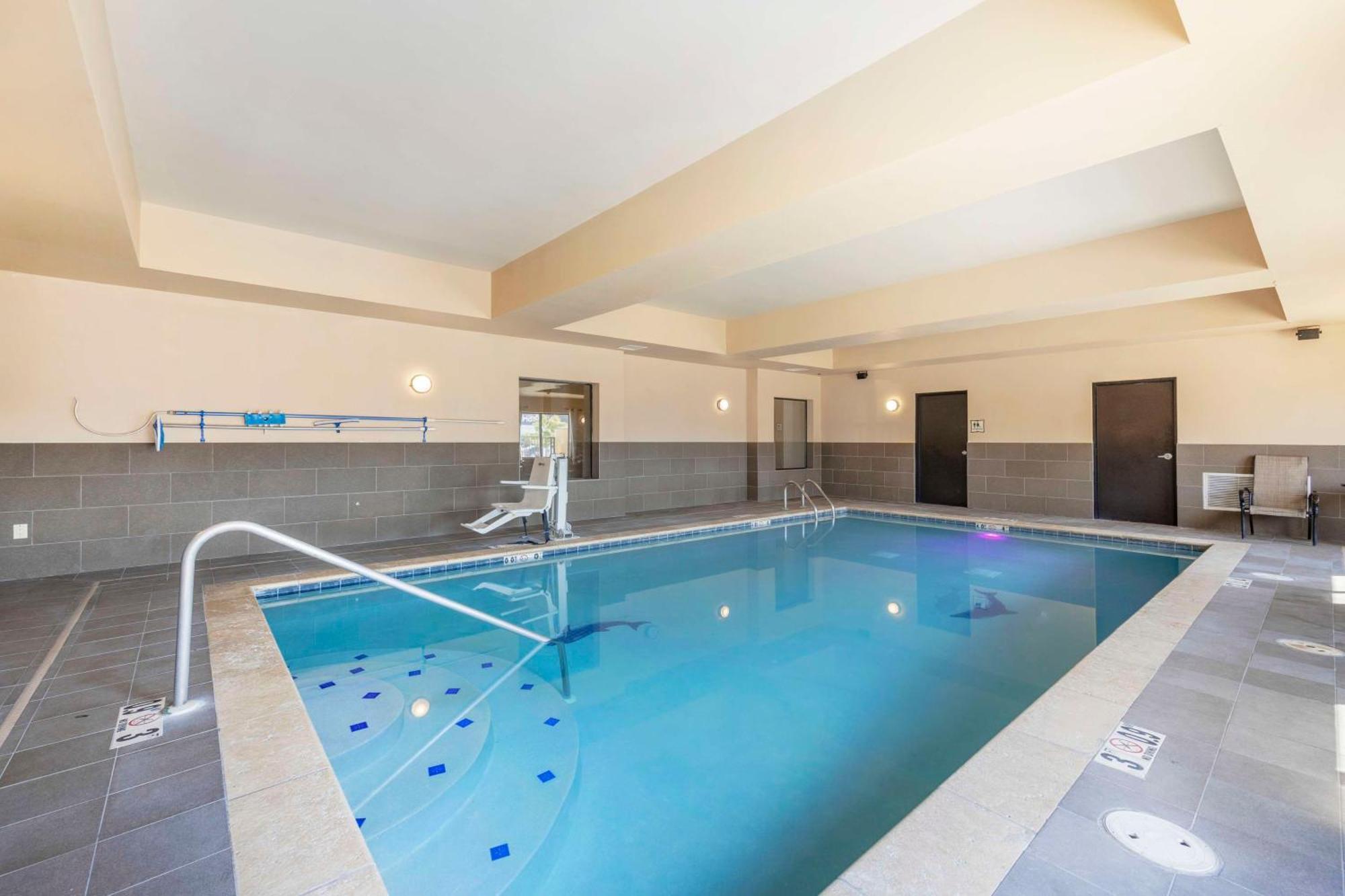Best Western Plus Tupelo Inn & Suites Ngoại thất bức ảnh