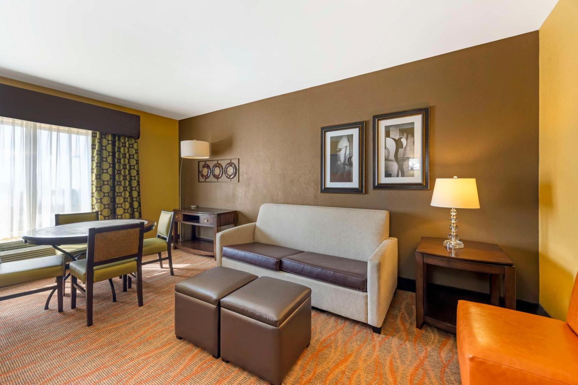 Best Western Plus Tupelo Inn & Suites Ngoại thất bức ảnh