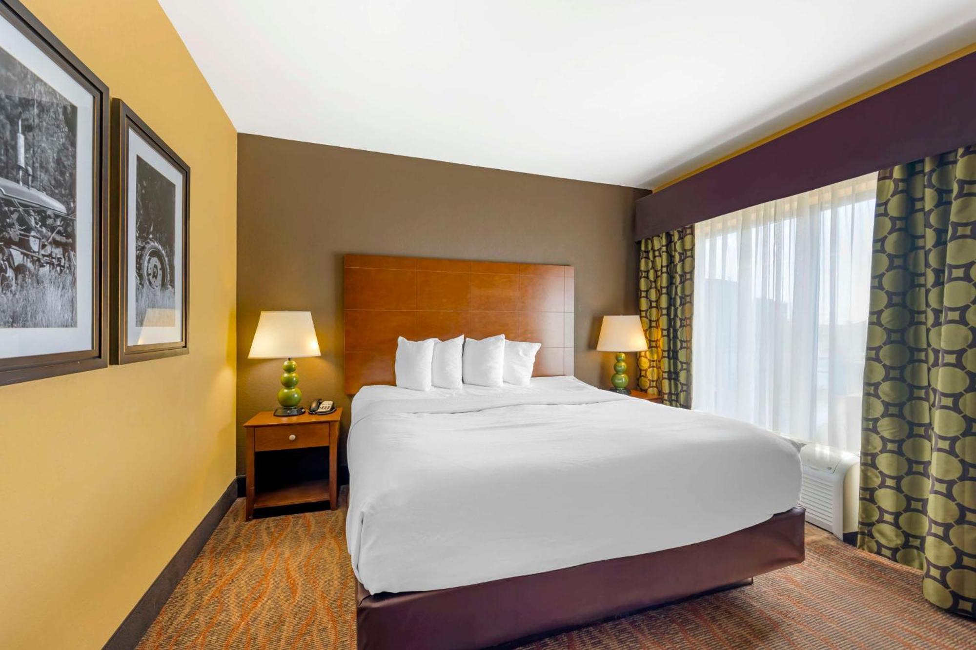 Best Western Plus Tupelo Inn & Suites Ngoại thất bức ảnh