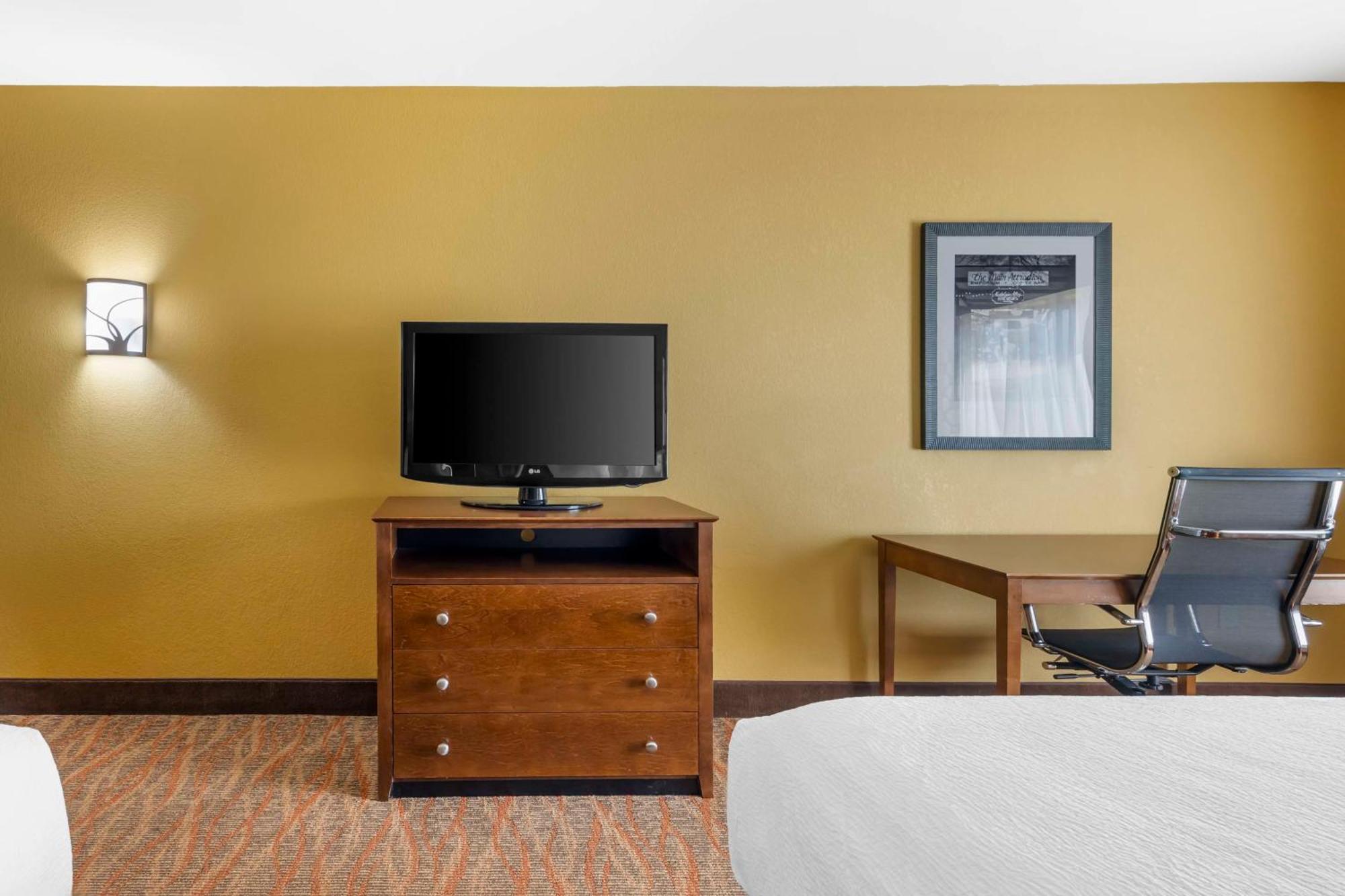 Best Western Plus Tupelo Inn & Suites Ngoại thất bức ảnh