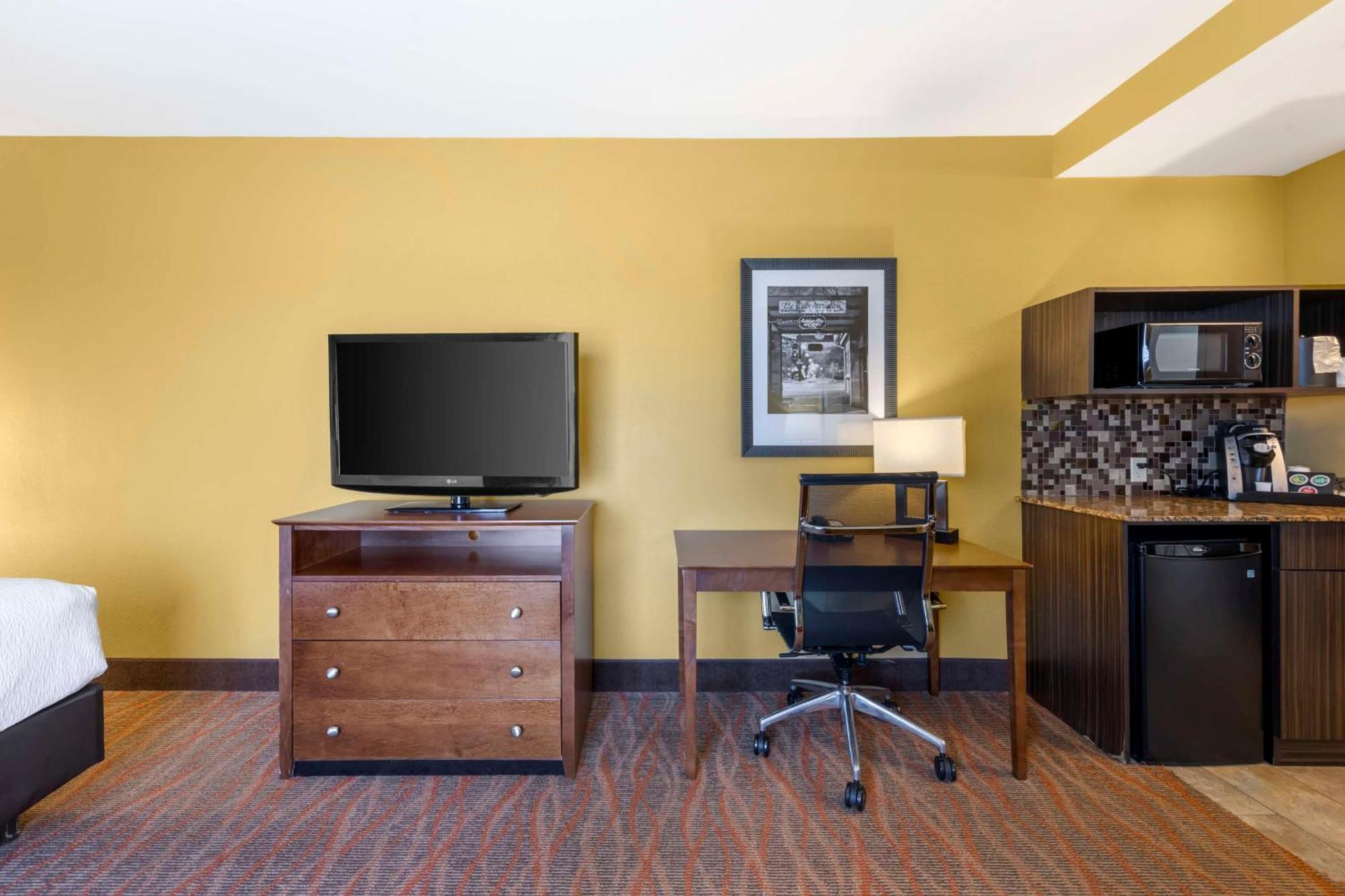 Best Western Plus Tupelo Inn & Suites Ngoại thất bức ảnh